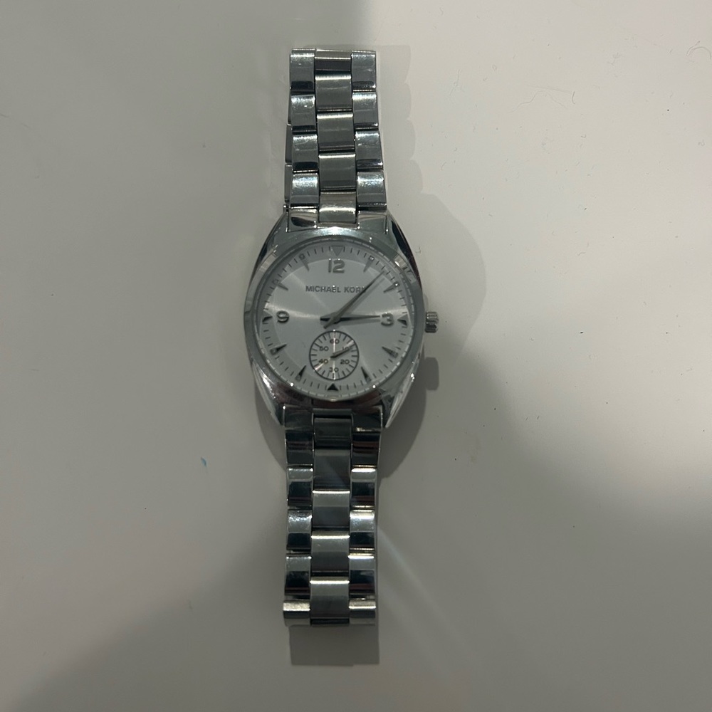 Michael Kors Callie Silver Dial Stainless Steel Unisex Watch